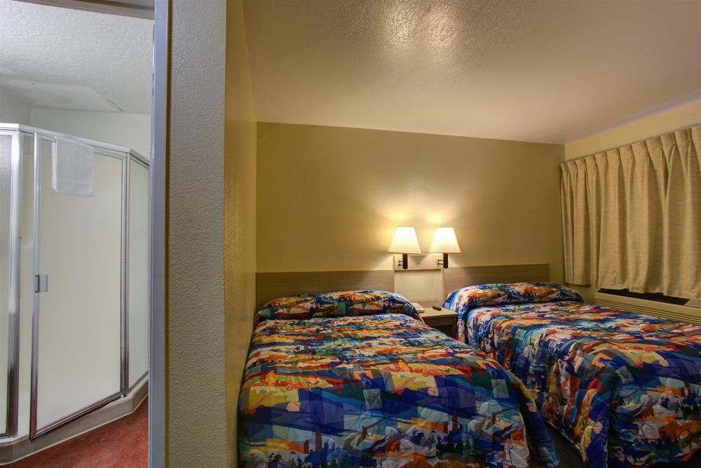 Motel 6-Kelso, Wa - Mt. St. Helens エクステリア 写真