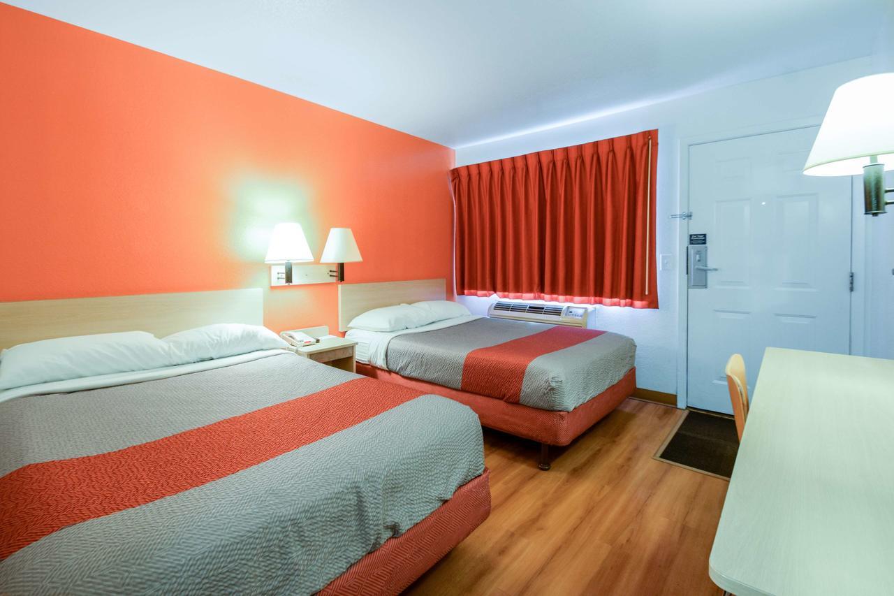 Motel 6-Kelso, Wa - Mt. St. Helens エクステリア 写真