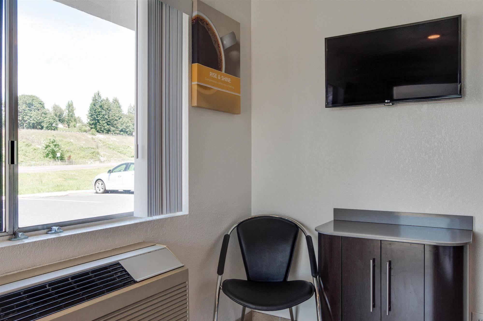 Motel 6-Kelso, Wa - Mt. St. Helens エクステリア 写真