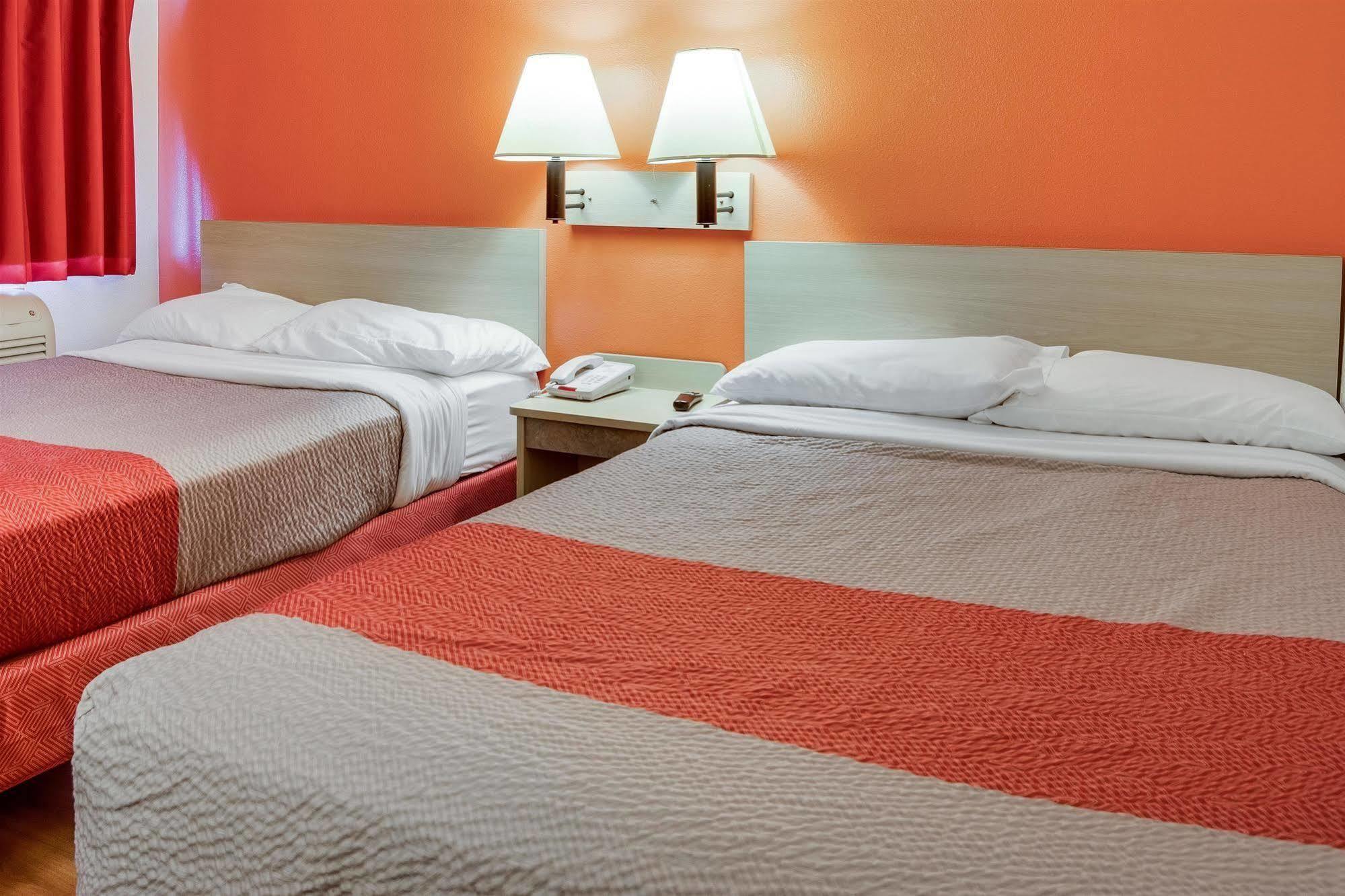 Motel 6-Kelso, Wa - Mt. St. Helens エクステリア 写真