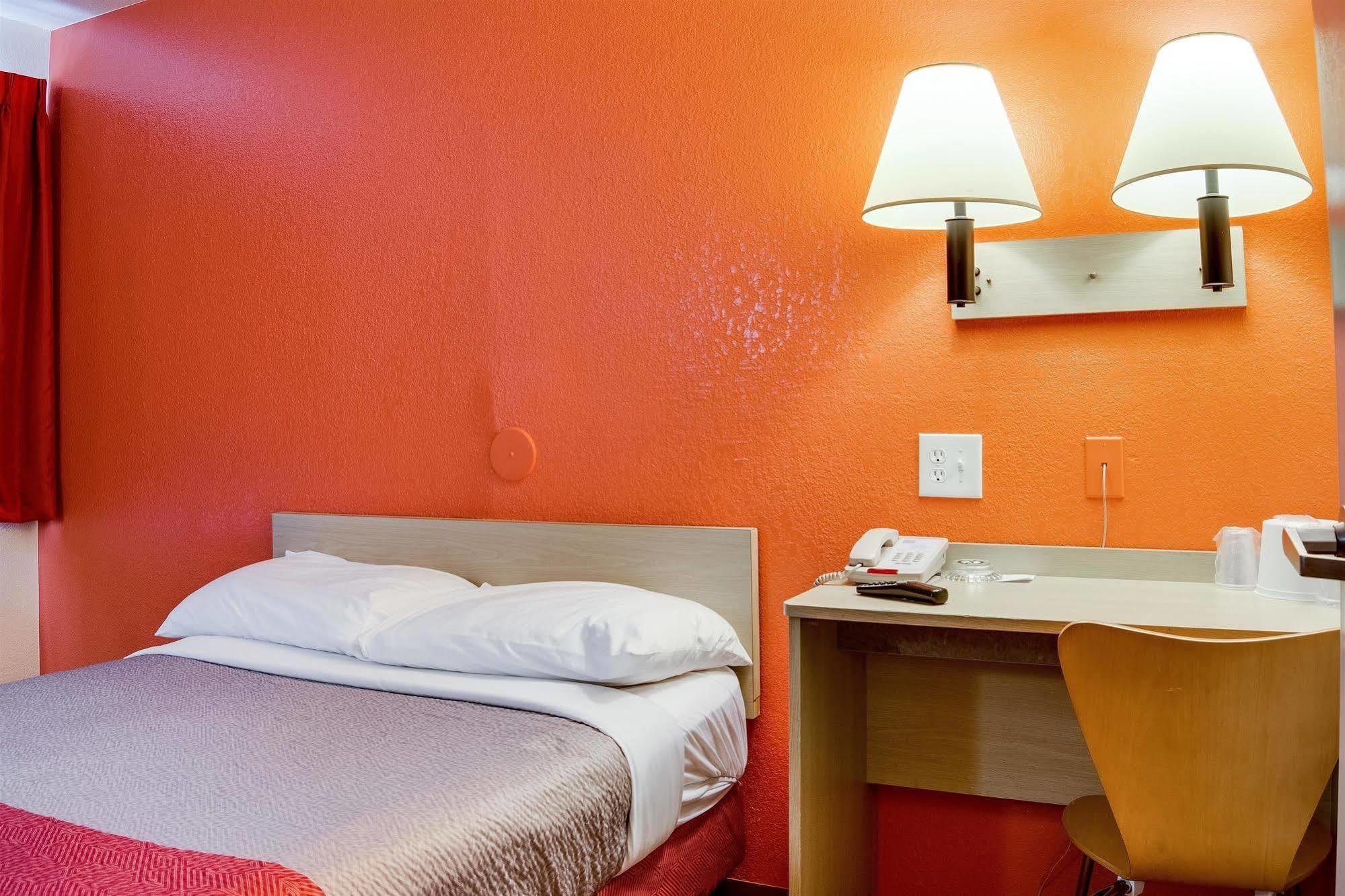 Motel 6-Kelso, Wa - Mt. St. Helens エクステリア 写真