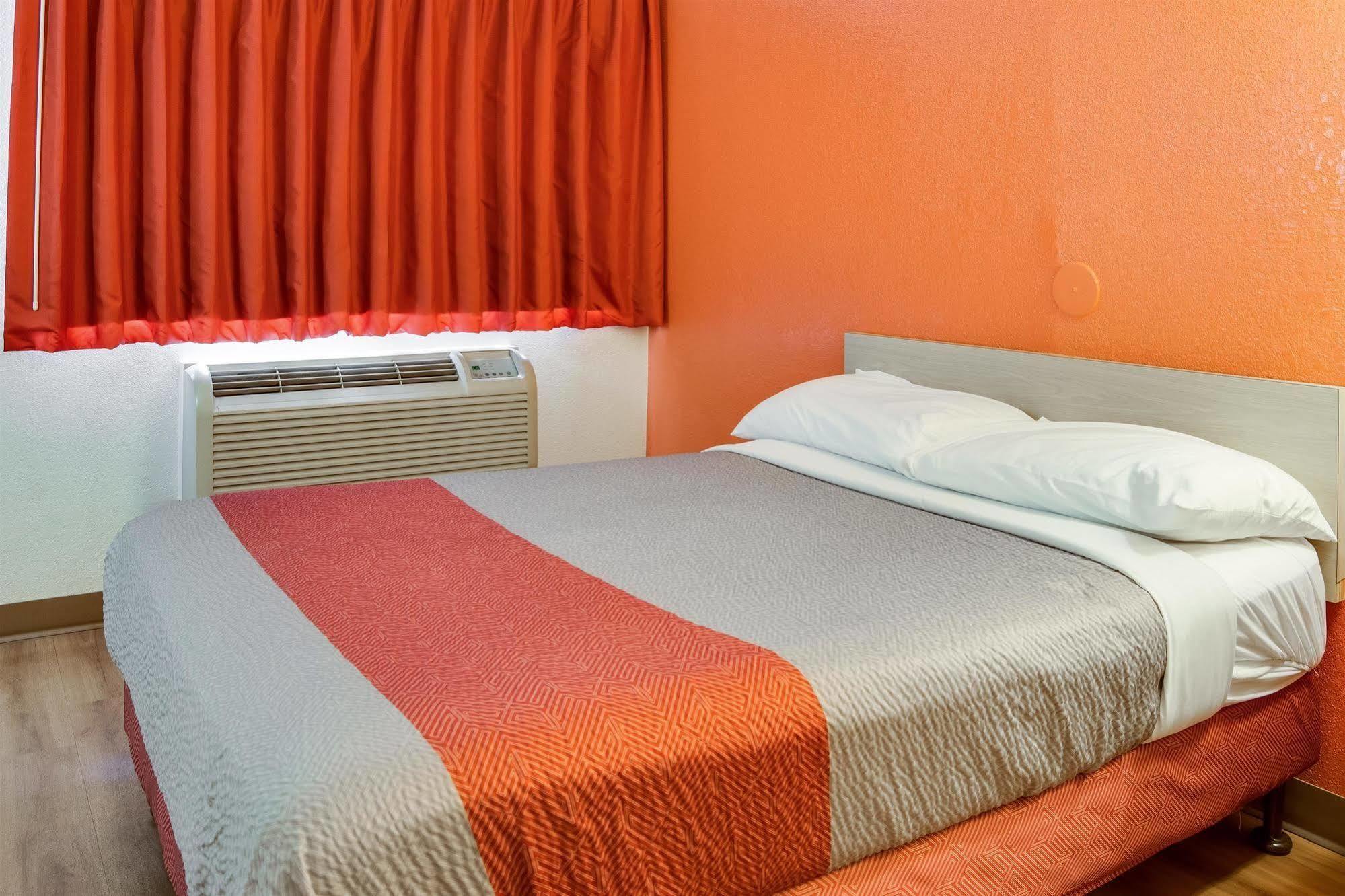 Motel 6-Kelso, Wa - Mt. St. Helens エクステリア 写真